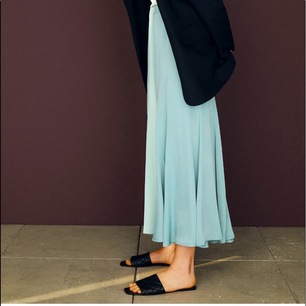 H&M satin Mermaid long maxi skirt